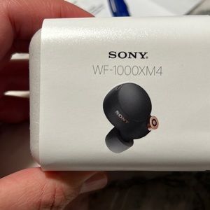 Sony WF-1000XM4 Noise Canceling Headphones